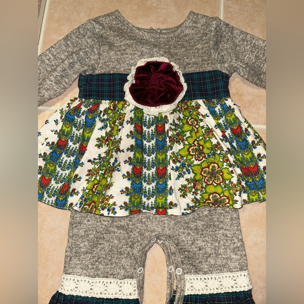 Charming Gray and Green Floral Kids Dress Set - Picture 2 of 5